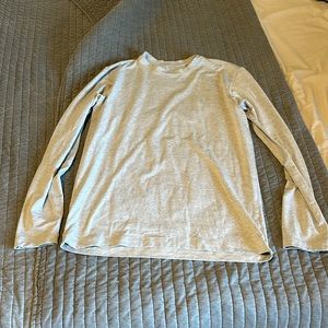 Alo long sleeve size S gray